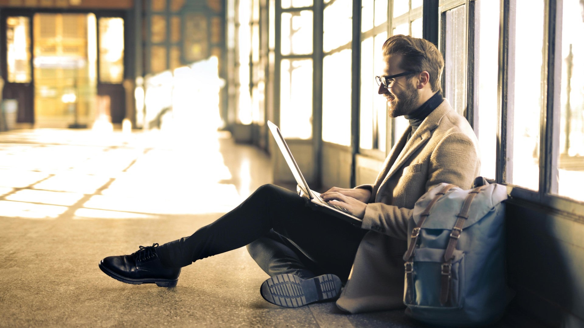 Dalla Scuola al Lavoro: Accessori Trendy per Affrontare il Rientro con Stile - Stilato